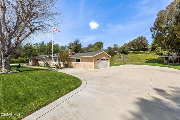 Backyard, Detached Garage, Exterior