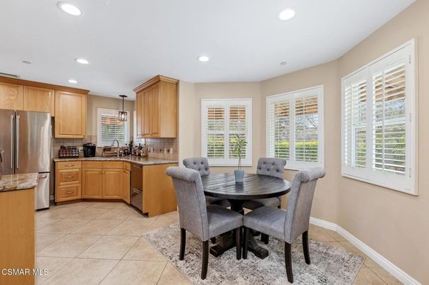 Dining room, Interior, Kitchen, Pendant Lights, Recessed Lighting, Stainless Steel Appliances
