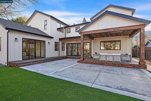 Backyard, Exterior, Facade, Farmhouse