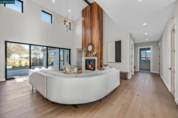 Fireplace, Interior, Living room, Pendant Lights, Recessed Lighting, Wood Texture Flooring