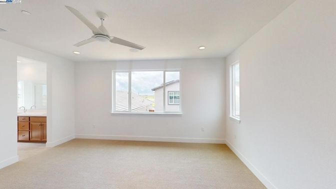 Bathroom, Empty room, Interior, Recessed Lighting