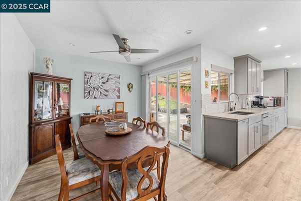Dining room, Interior, Kitchen, Recessed Lighting, Wood Texture Flooring