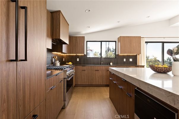 Interior, Kitchen, Recessed Lighting, Wood Texture Flooring