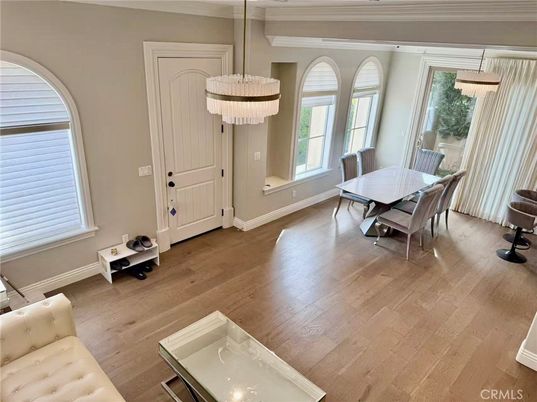 Chandelier, Dining room, Interior, Wood Texture Flooring