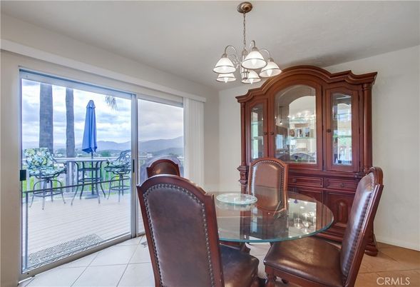 Chandelier, Dining room, Interior