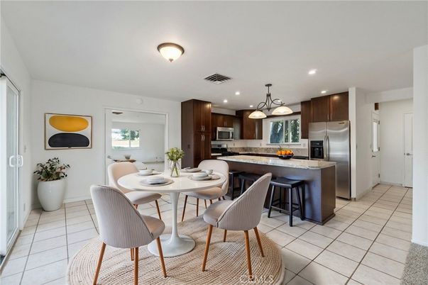 Dining room, Interior, Kitchen, Pendant Lights, Recessed Lighting, Stainless Steel Appliances