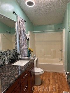 Bathroom, Interior, Recessed Lighting, Wood Texture Flooring