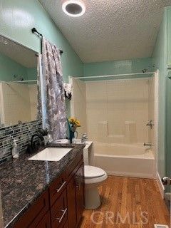 Bathroom, Interior, Recessed Lighting, Wood Texture Flooring