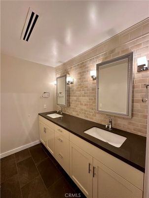 Bathroom, Dual Sink Vanities, Interior