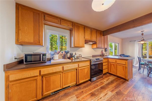 Dining room, Interior, Kitchen, Pendant Lights, Wood Texture Flooring