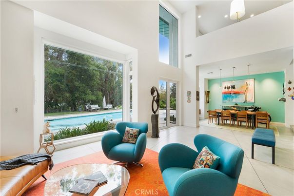 Dining room, Interior, Living room, Pendant Lights, Recessed Lighting