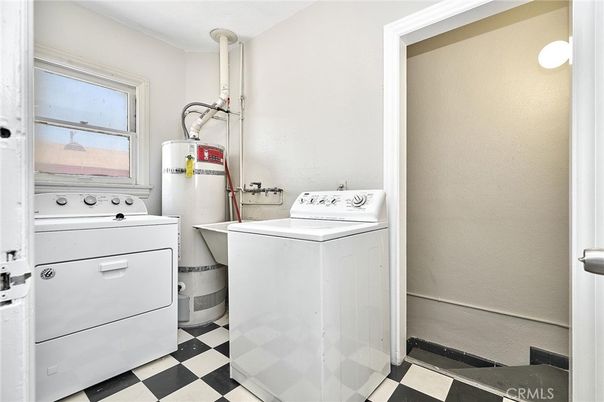 Interior, Utility Closets, Washer