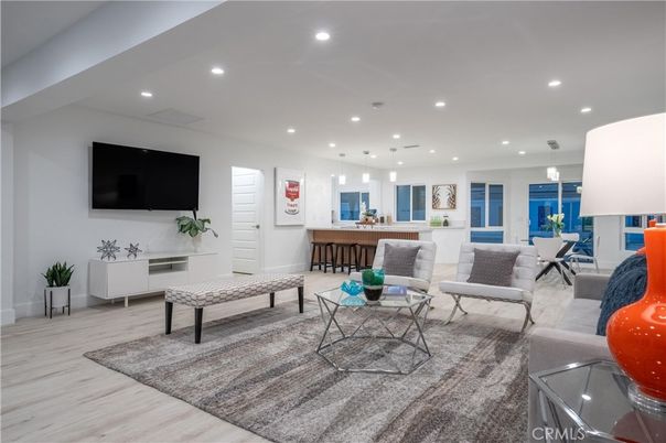 Dining room, Interior, Living room, Pendant Lights, Recessed Lighting, Wood Texture Flooring