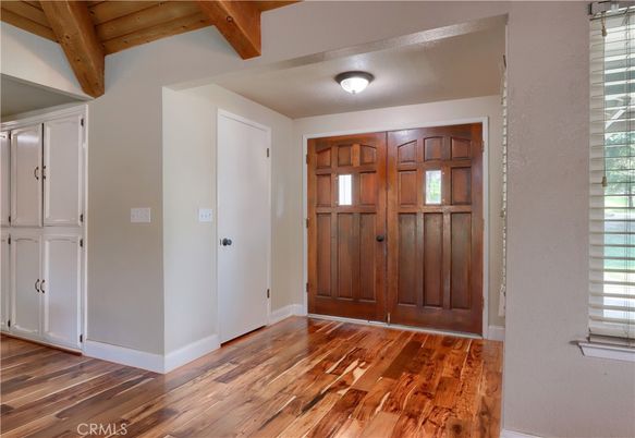 Empty room, Interior, Wooden Beams, Wood Texture Flooring
