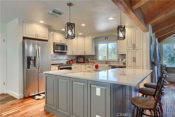 Interior, Kitchen, Pendant Lights, Recessed Lighting, Stainless Steel Appliances, Wooden Beams, Wooden Ceilings, Wood Texture Flooring