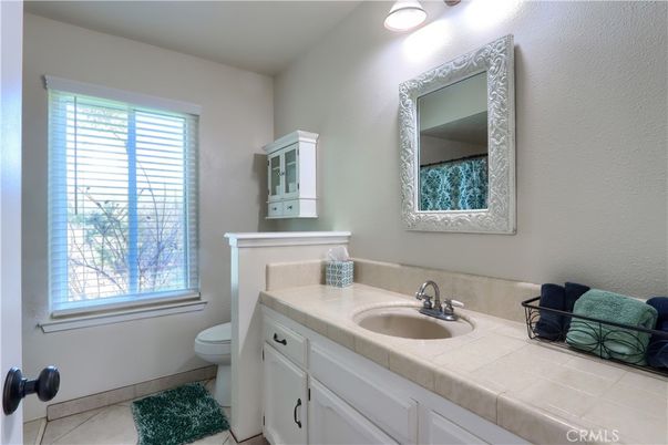 Bathroom, Interior, Tile Countertops