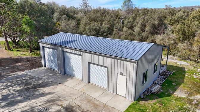 Detached Garage, Exterior