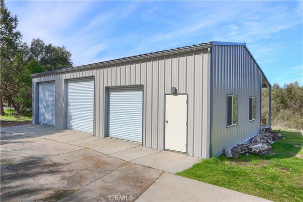 Detached Garage, Exterior