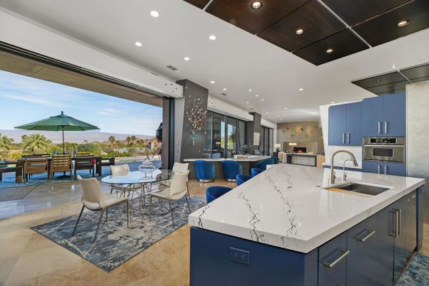 Dining room, Interior, Kitchen, Recessed Lighting, Stainless Steel Appliances