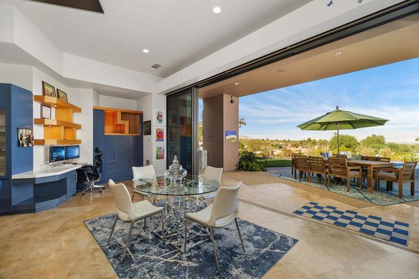 Dining room, Interior, Recessed Lighting