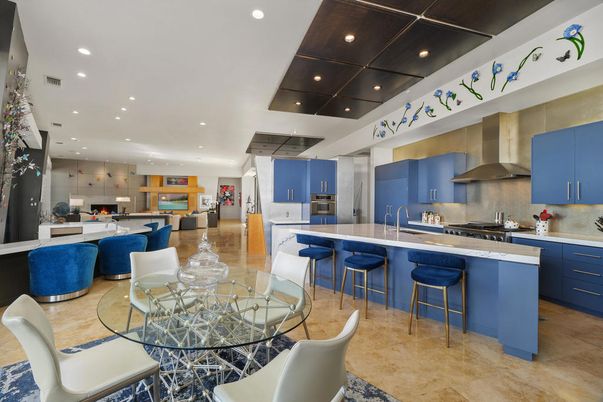 Dining room, Interior, Kitchen, Recessed Lighting, Stainless Steel Appliances