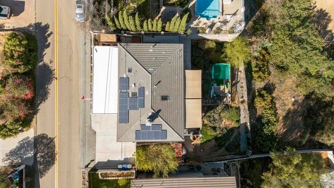 Exterior, Drone