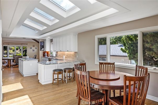 Dining room, Interior, Kitchen, Recessed Lighting, Wood Texture Flooring