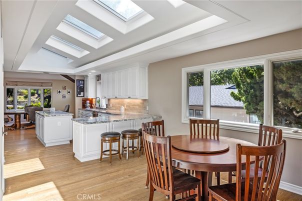 Dining room, Interior, Kitchen, Recessed Lighting, Wood Texture Flooring