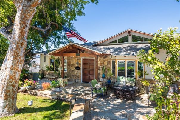 Exterior, Facade, American Craftsman