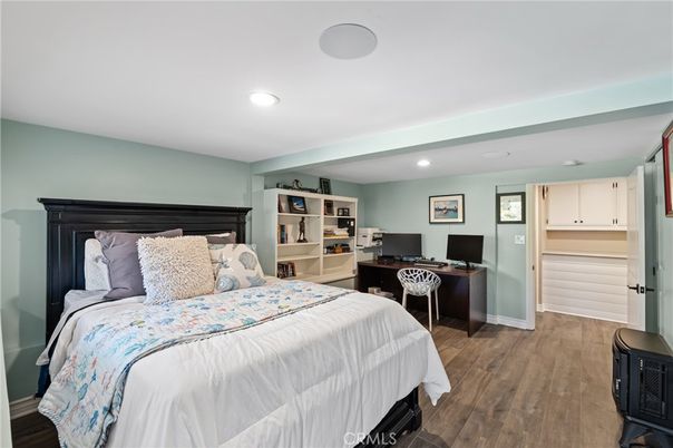 Bedroom, Home Office, Interior, Recessed Lighting, Wood Texture Flooring