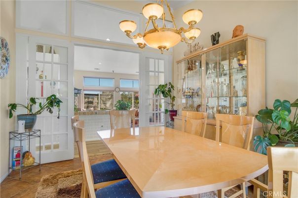 Chandelier, Dining room, Interior, Recessed Lighting