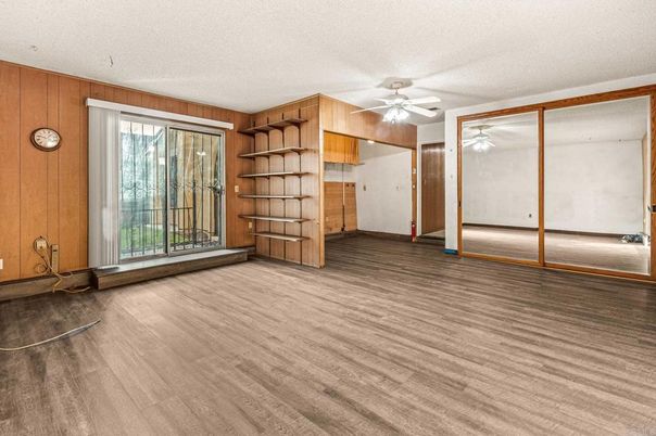 Empty room, Interior, Wood Texture Flooring, Wooden Walls