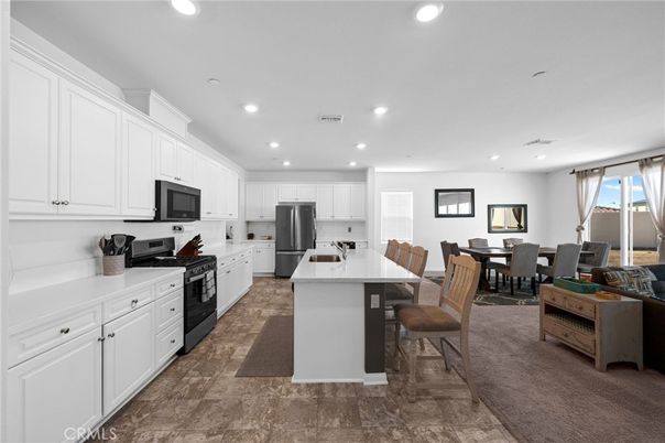 Dining room, Interior, Kitchen, Recessed Lighting, Stainless Steel Appliances