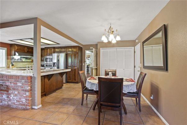 Dining room, Interior, Kitchen, Stainless Steel Appliances