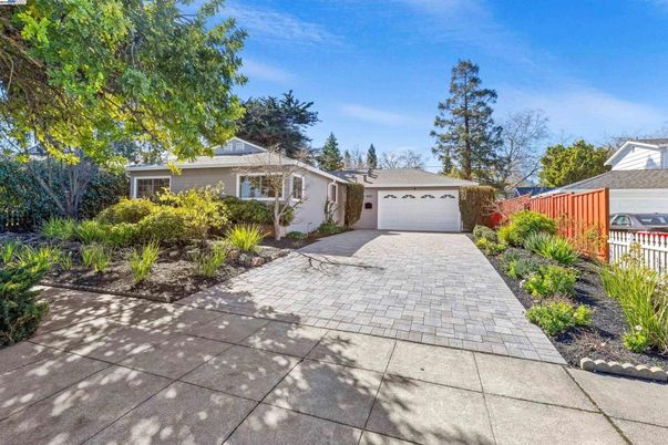 Backyard, Detached Garage, Exterior