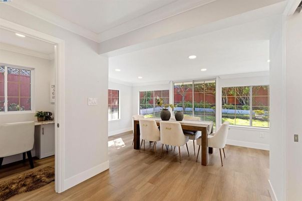 Dining room, Interior, Recessed Lighting, Wood Texture Flooring