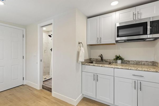 Bathroom, Interior, Kitchen, Recessed Lighting, Wood Texture Flooring