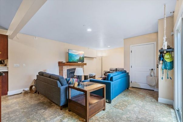 Fireplace, Interior, Living room, Recessed Lighting