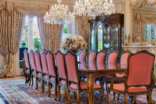 Chandelier, Dining room, Interior