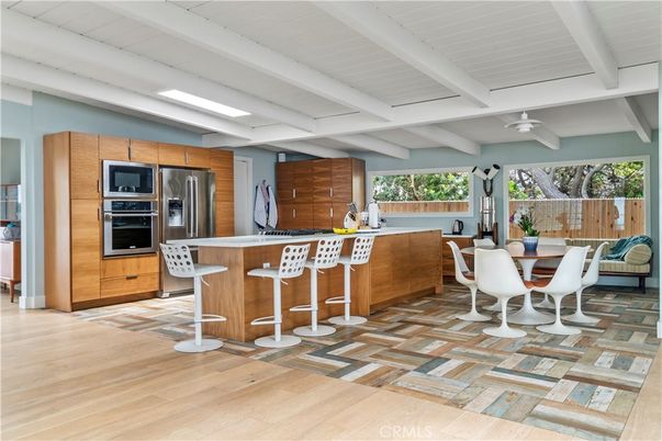 Dining room, Interior, Kitchen, Stainless Steel Appliances, Wood Texture Flooring