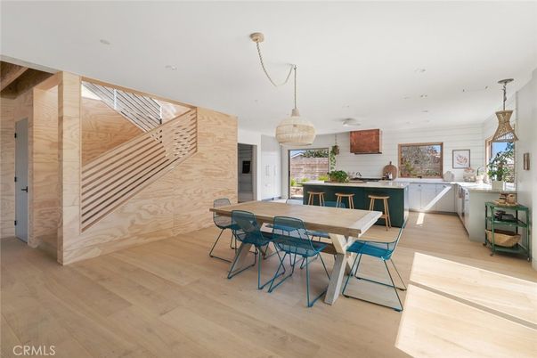 Dining room, Interior, Kitchen, Pendant Lights, Recessed Lighting, Wood Texture Flooring