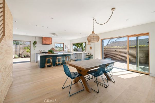 Dining room, Interior, Kitchen, Pendant Lights, Recessed Lighting, Wood Texture Flooring