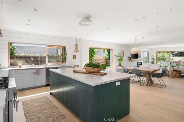 Dining room, Interior, Kitchen, Pendant Lights, Recessed Lighting, Wood Texture Flooring