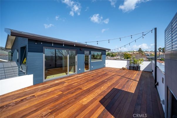 Exterior, Wood Texture Flooring