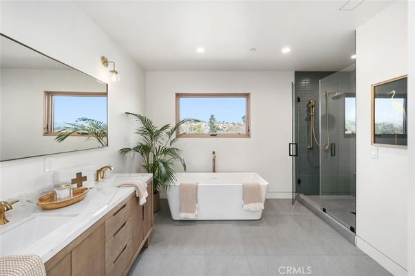 Bathroom, Dual Sink Vanities, Free Standing Baths, Glass Shower, Interior, Recessed Lighting