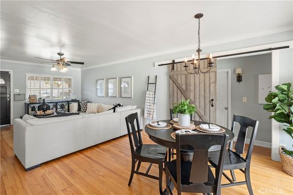 Chandelier, Dining room, Interior, Living room, Wood Texture Flooring