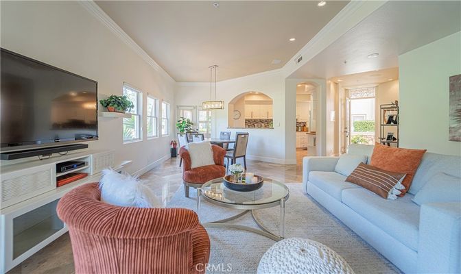 Dining room, Interior, Living room, Pendant Lights, Recessed Lighting, Wood Texture Flooring
