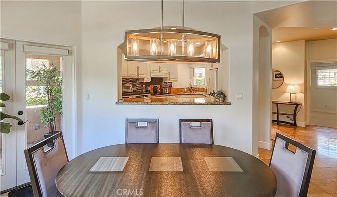 Dining room, Interior, Kitchen, Pendant Lights, Recessed Lighting