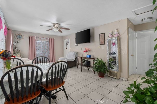 Dining room, Interior