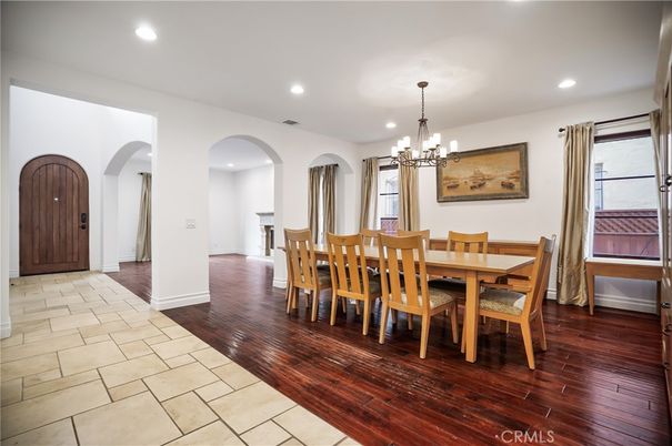 Chandelier, Dining room, Interior, Recessed Lighting, Wood Texture Flooring